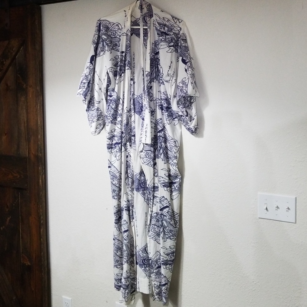 Kimono robe